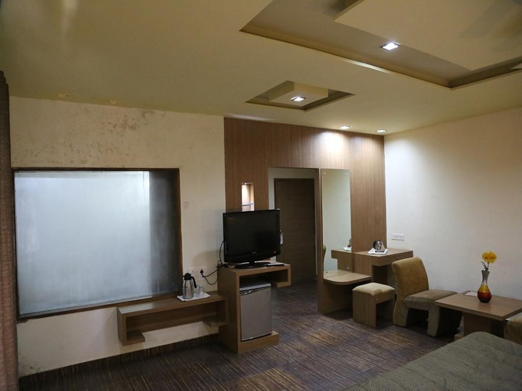 Leo Resorts Junagadh Zimmer foto